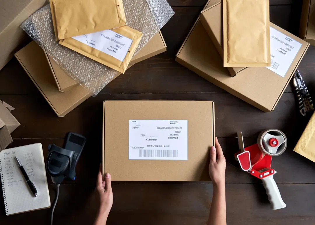 5 charts that show the growth of retail e-commerce in the 21st century