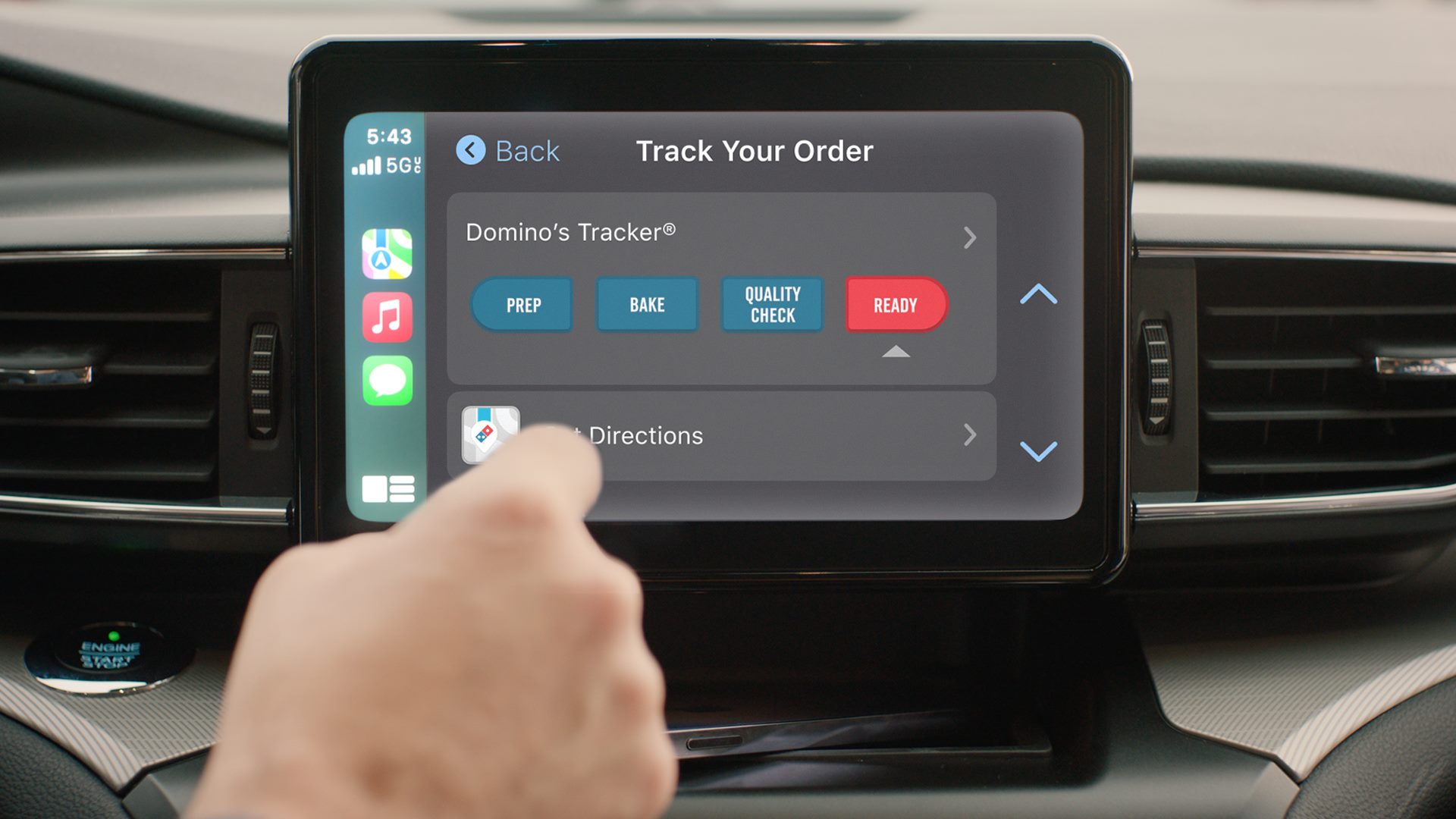 An car-based app showing pizza tracking for Domino's Pizza