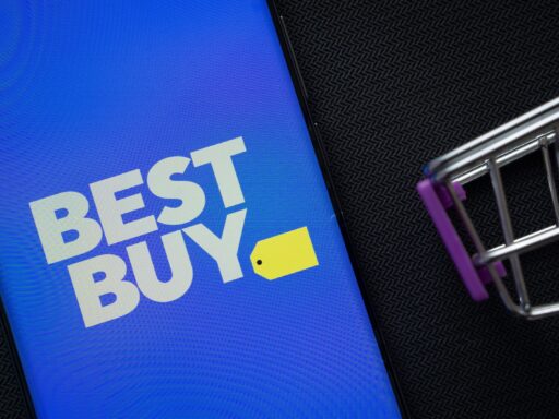 Best Buy online sales grow in Q3 despite slow September