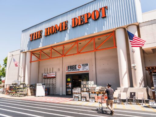 Home Depot online sales grow more than 10% in Q2