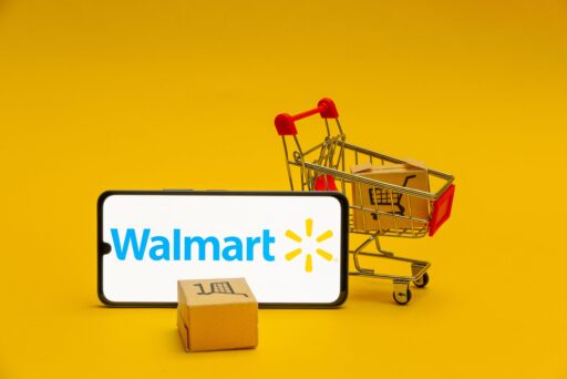 Walmart online sales, tariff response play key roles in Q2 growth