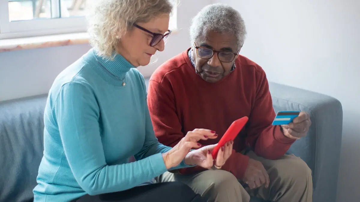 How Online Shopping Helps Irish Shoppers Manage Rising Costs