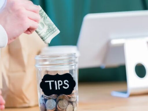 Payment apps asking for specific tips before service annoy the heck out of users – but still generate bigger gratuities