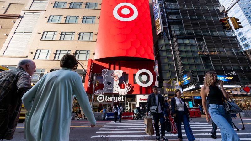 How Target lost to Walmart in the online shopping wars