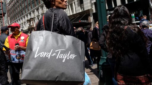 Lord & Taylor to be relaunched as online discount luxury retailer