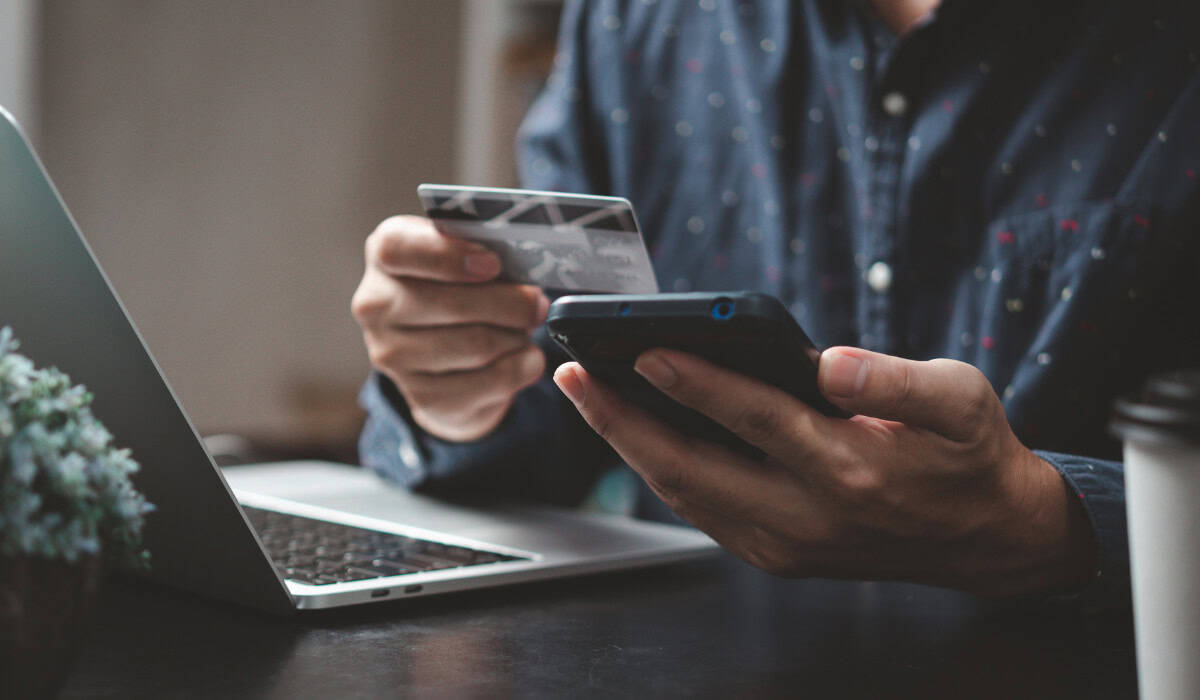 Are Expectations for E-Commerce Performance Rising?