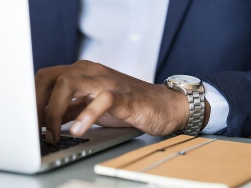 5 AI tools to get your SMB online fast