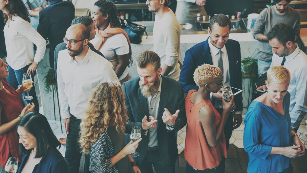 How to network successfully: 19 pro tips