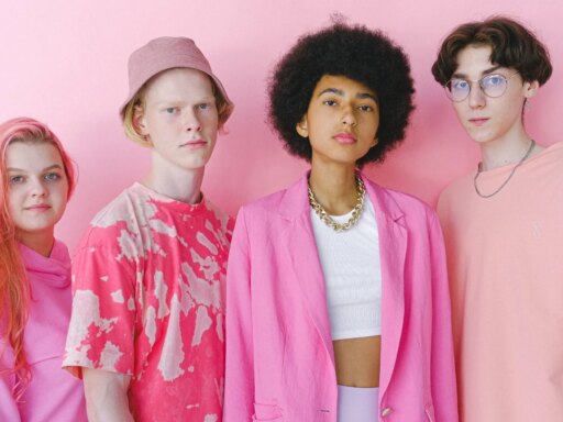 How To Start a Business as a Kid: Guide for Parents and Teenagers (2025)