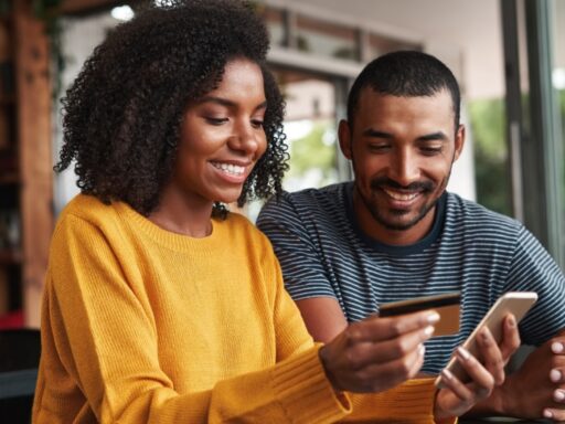 Online shopping in the EU keeps growing - News articles