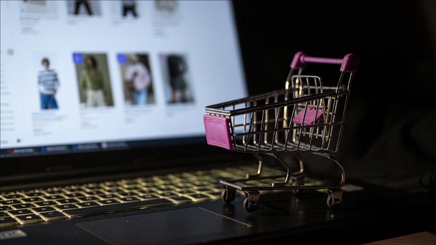 EU to eliminate €150 customs threshold for online shopping