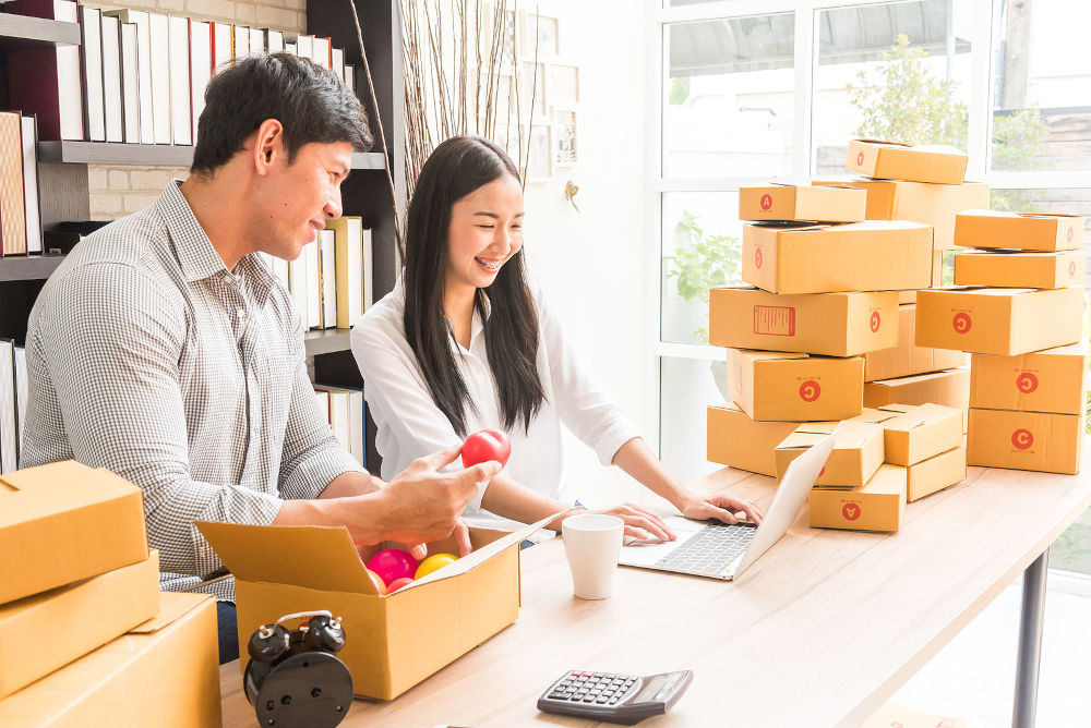 professional young online shopping company