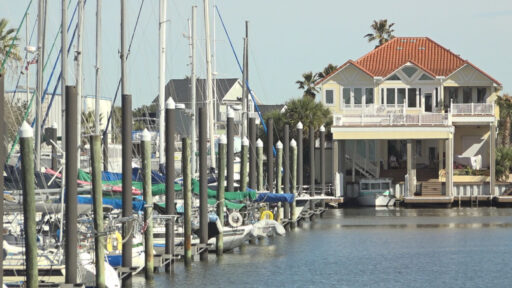 Yacht club members express concerns about unaddressed security, maintenance issues