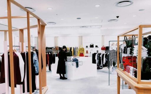 Savills Blog | Pure play ecommerce retailers recognise the value of a bricks-and-mortar presence