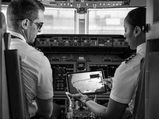 Apple at Work - Success Stories - United Airlines