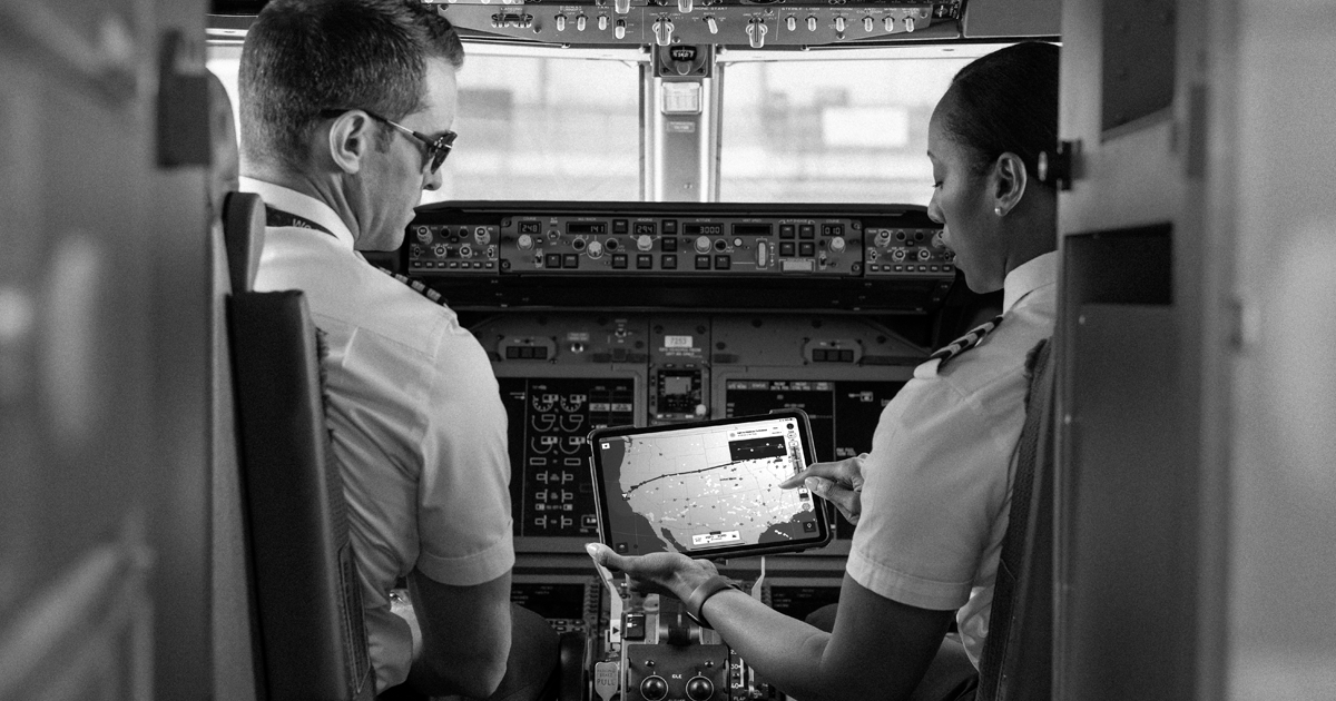 Apple at Work - Success Stories - United Airlines