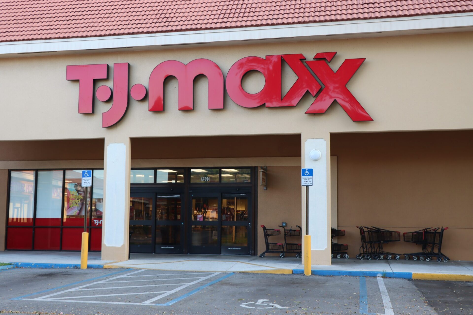 TJX Q2 earnings show sales growth in value-oriented space