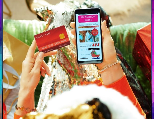 Cybercriminals step up attacks during the holiday online