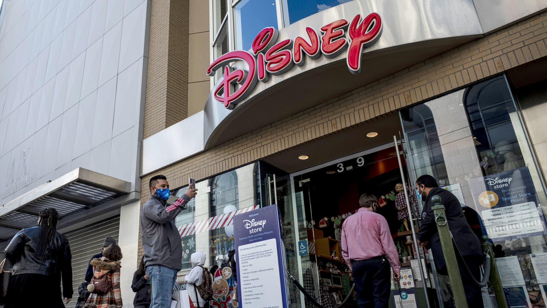 Disney to close 20% of Disney Stores as it shifts focus to e-commerce