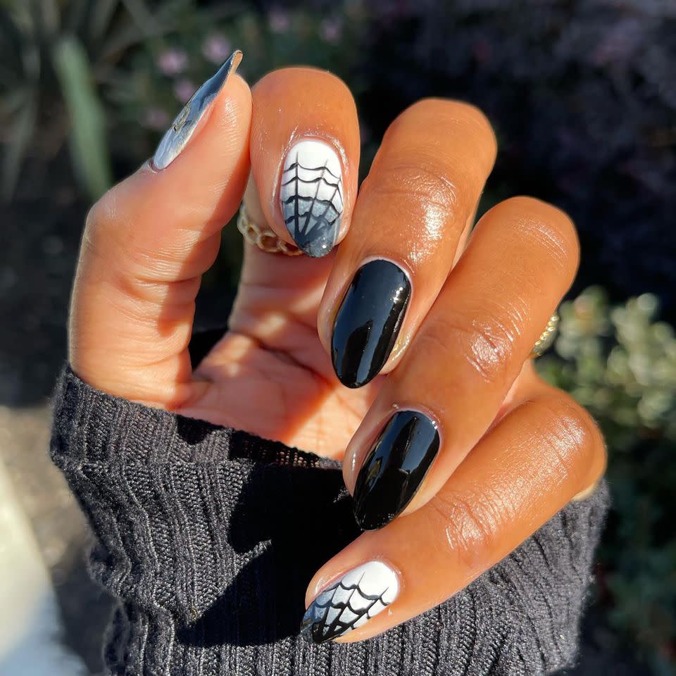 @lolo.nailedit / Instagram