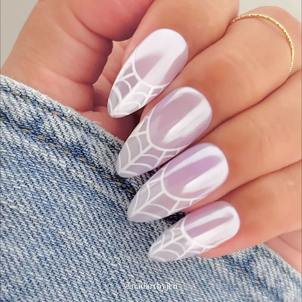 @nailartbyjen / Instagram