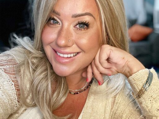 Meet Stephanie Solheim – CanvasRebel Magazine