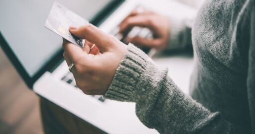 Online retail spending soars 50% during 2025 holiday season