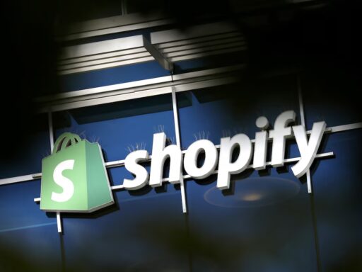 Rise of AI chatbots for online shopping boosts analyst hopes for Shopify’s growth