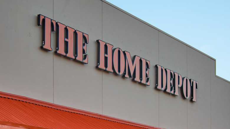 The front of a Home Depot store.