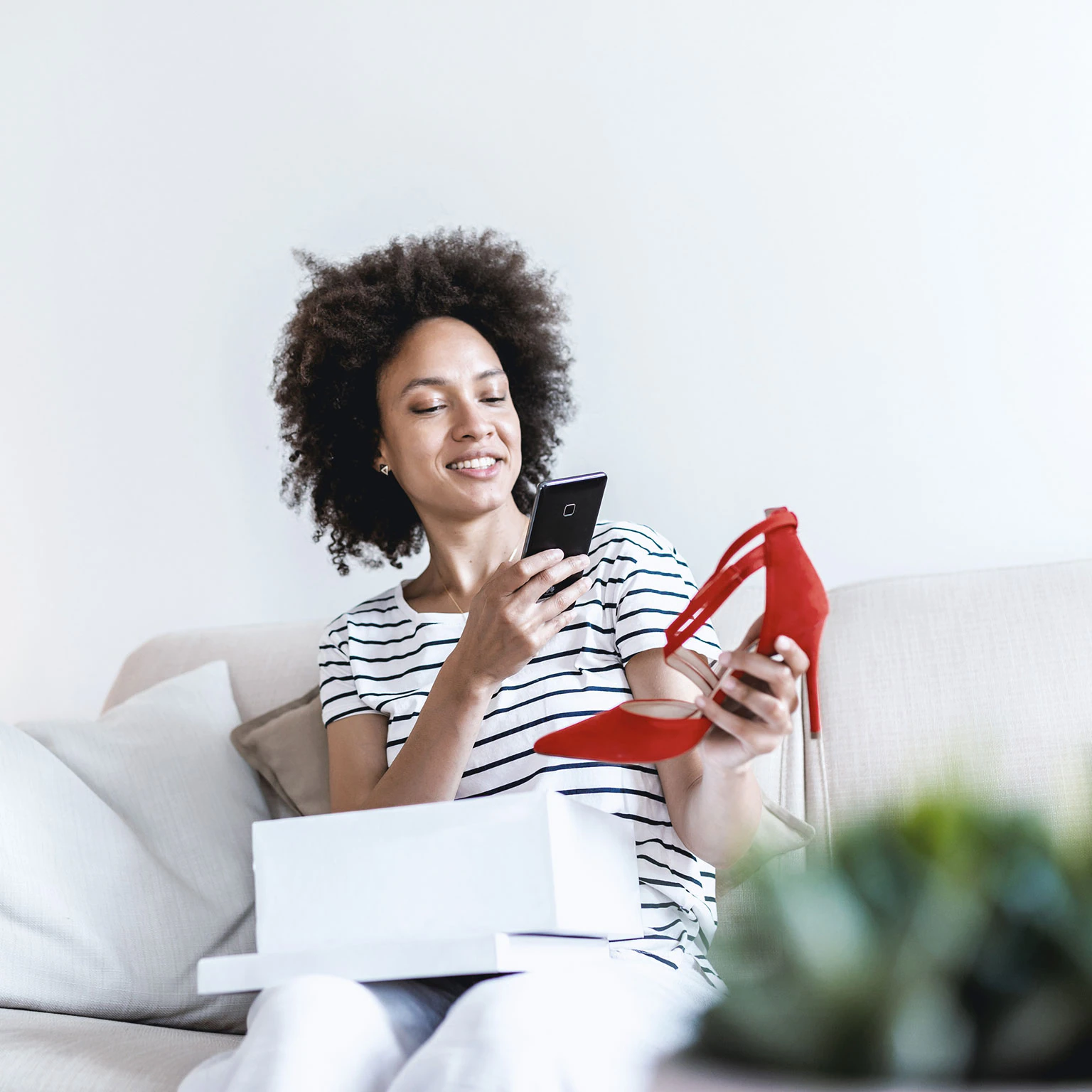 Six vectors of success in online fashion