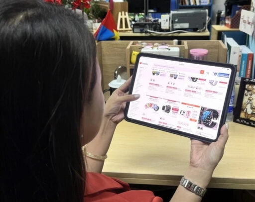 Vietnamese spend 45 million USD a day online shopping
