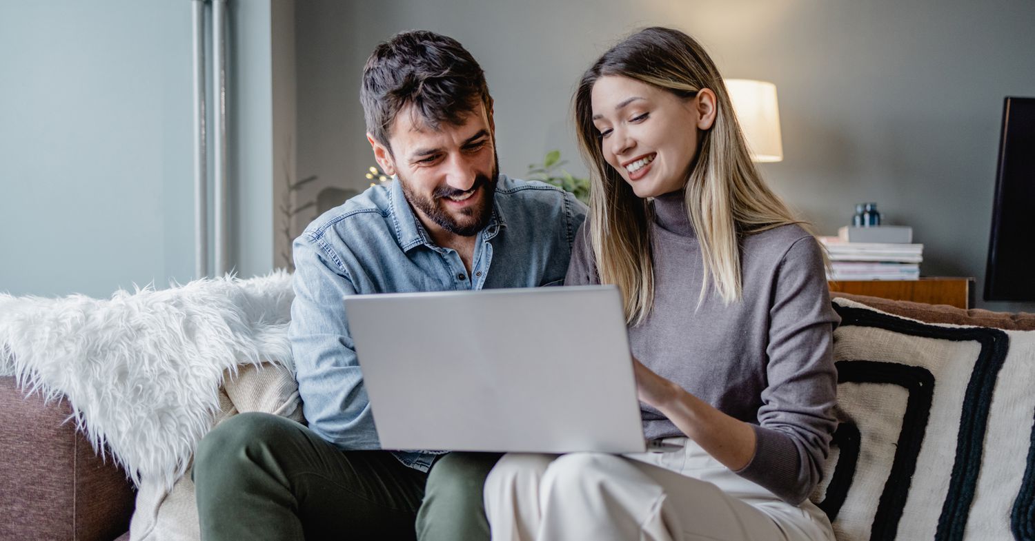 10 Wedding Website Examples from Real Couples