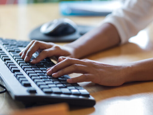 Are TikTok and X tracking you on the internet? Find out here.