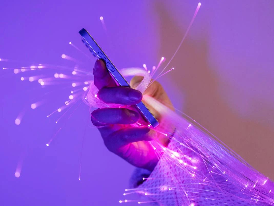 Hand holding a mobile device